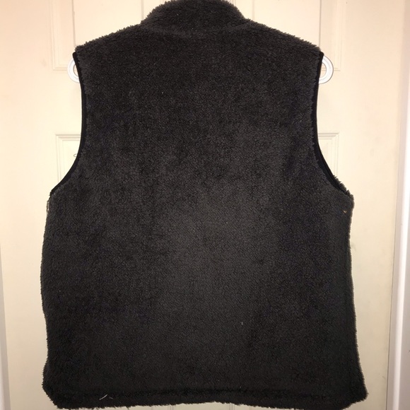 3/20$ Buffalo plaid youth Sherpa reversible vest 14-16 - Picture 5 of 6